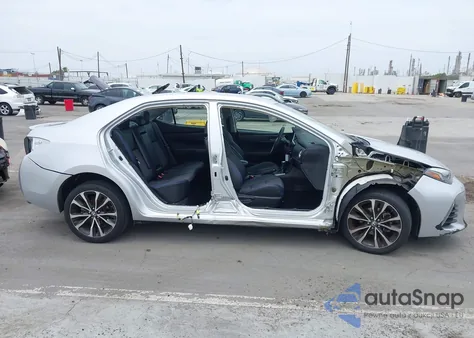 2018 Toyota Corolla Se из США, поврежденный, VIN 5YFBURHE6JP776433